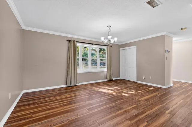 $349,500 | 9 Walnut Avenue, Shalimar, FL 32579