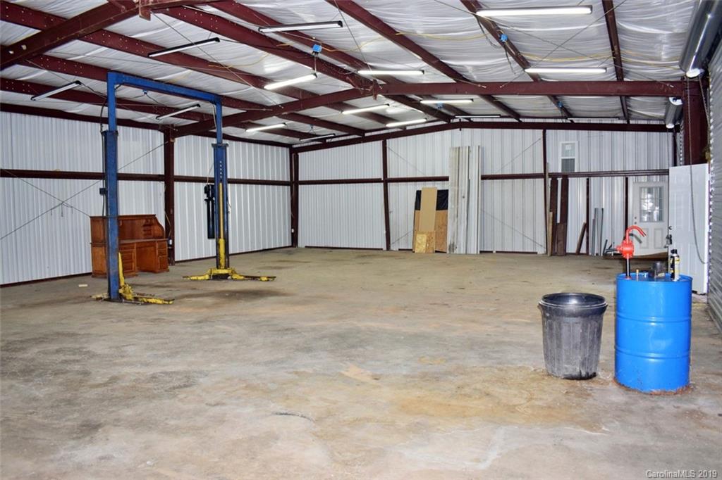190 Oak Grove Road Landrum, SC 29356 - Photo 13 of 48