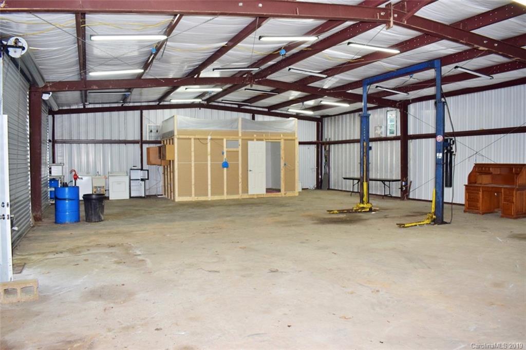 190 Oak Grove Road Landrum, SC 29356 - Photo 17 of 48