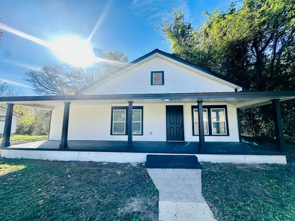 $175,000 | 410 East Sycamore Street, Bolivar, TN 38008