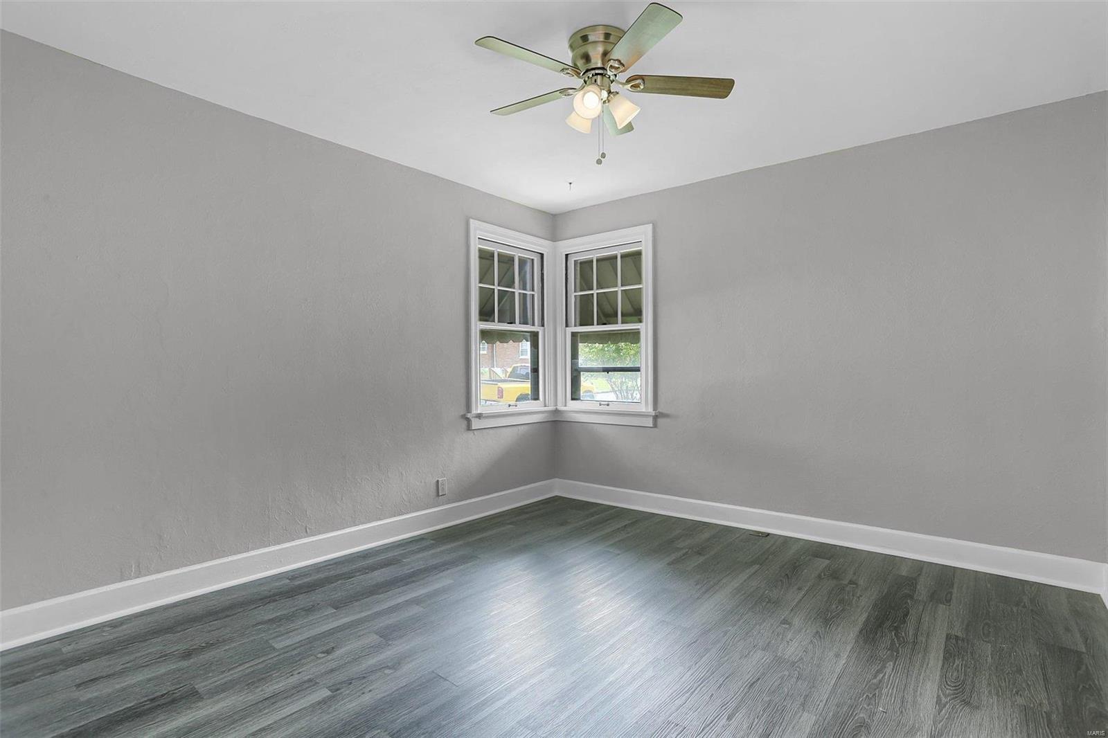 3713 Brown Road St. Louis, MO 63114 - Photo 13 of 26 Gallery Image 13