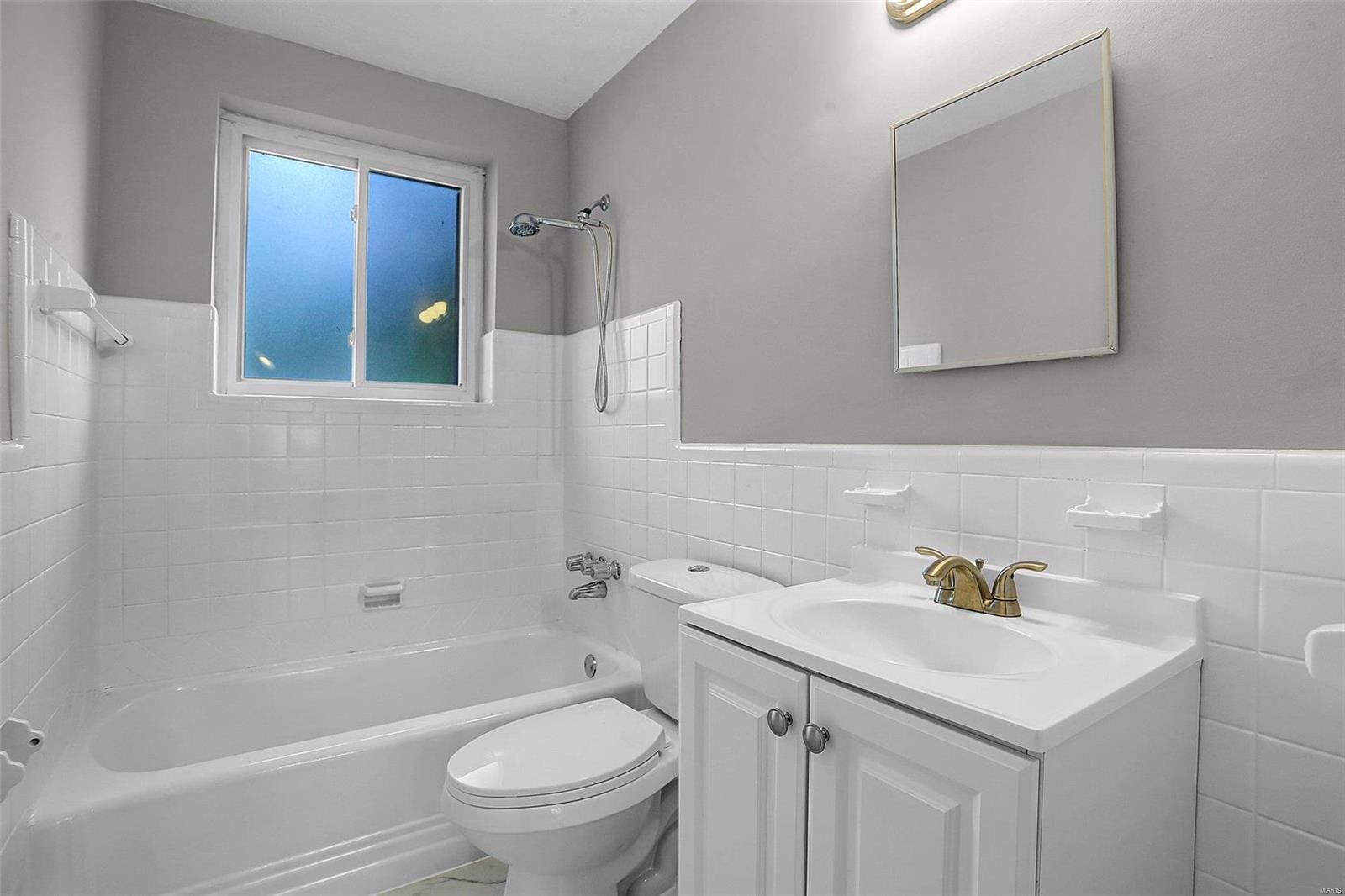 3713 Brown Road St. Louis, MO 63114 - Photo 17 of 26 Gallery Image 17