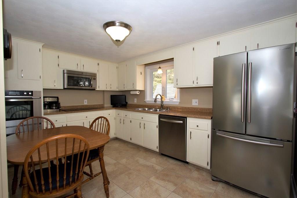 46 Boston Street Middleton, MA 01949 - Photo 5 of 23 Gallery Image 5