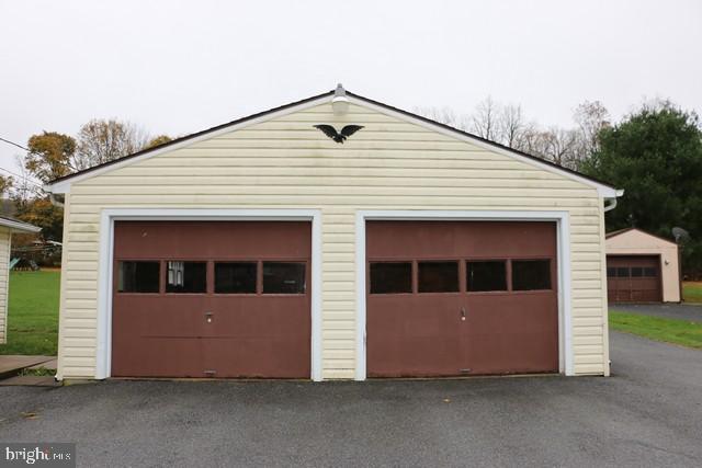 25251 Cascade Road Cascade, MD 21719 - Photo 13 of 17 Detached 2 car garge