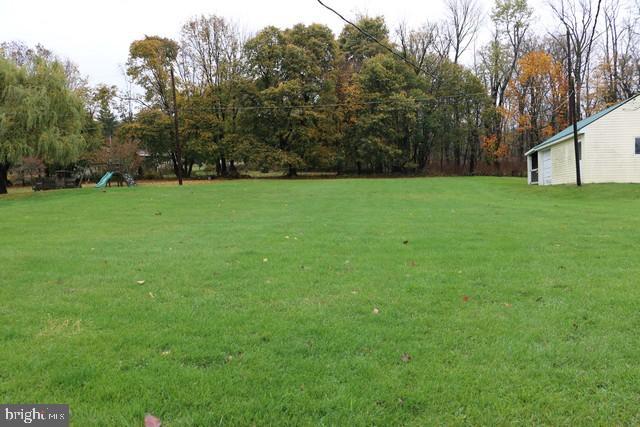 25251 Cascade Road Cascade, MD 21719 - Photo 16 of 17 Yard