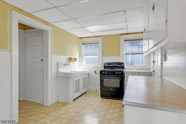 $420,000 | 1136 Thornton Avenue, Plainfield, NJ 07060