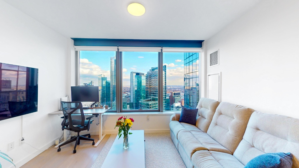 3 Court Square, Unit 4205 Queens, NY 11101 - Photo 3 of 18 Photo 3