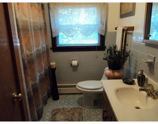 152 Chipaway Road Freetown, MA 02717 - Photo 11 of 13 Gallery Image 11
