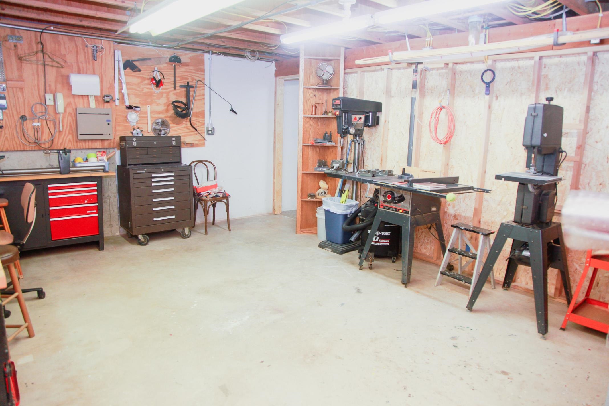 3001 Countryside Lane Freeport, IL 61032 - Photo 32 of 47 a view of store room with musical instruments