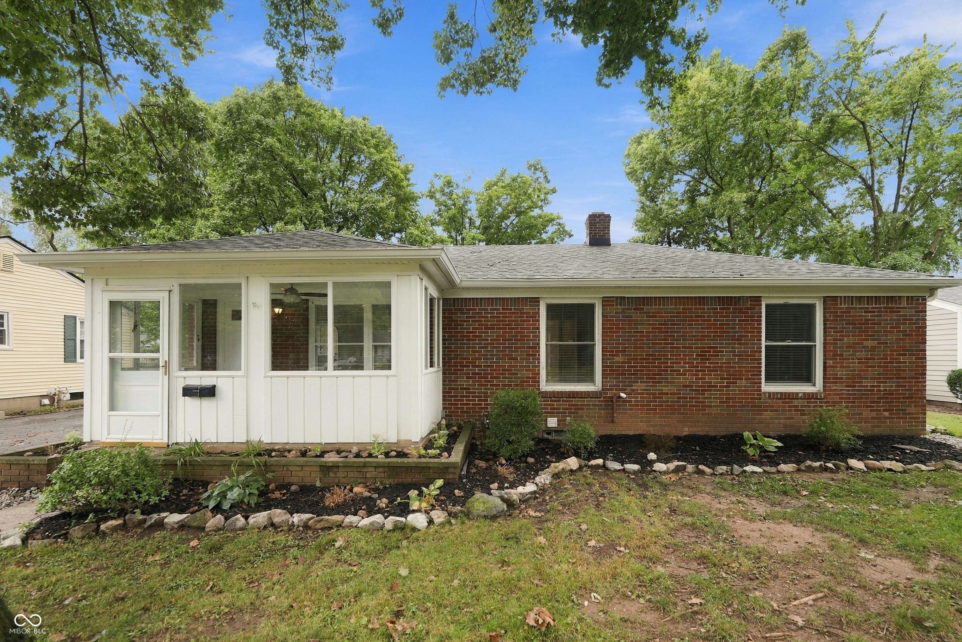 1219 Nicholas Road Indianapolis, IN 46220 - Photo 1 of 37 Gallery Image 1