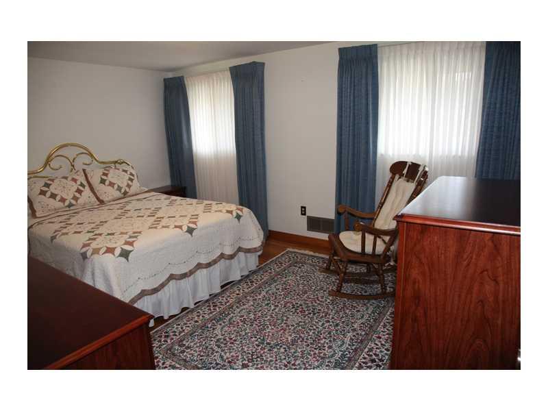 1349 Akehurst Road Pittsburgh, PA 15220 - Photo 12 of 20 Bedroom.