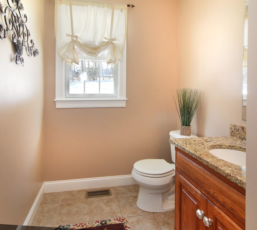 40 Brandywine Road Franklin, MA 02038 - Photo 13 of 26 Gallery Image 13