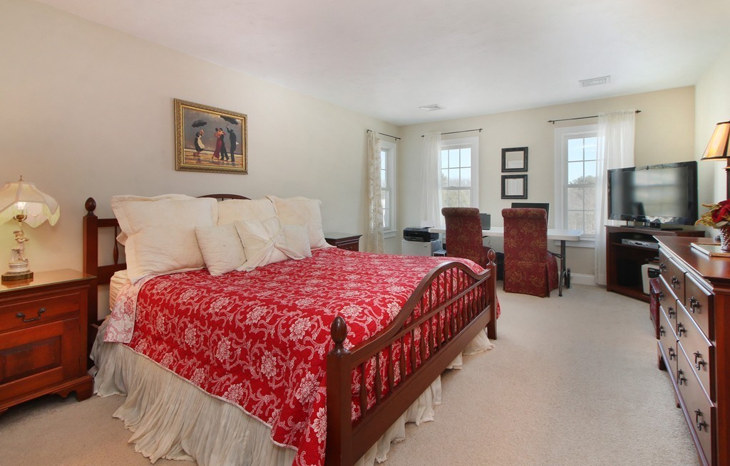 40 Brandywine Road Franklin, MA 02038 - Photo 19 of 26 Gallery Image 19