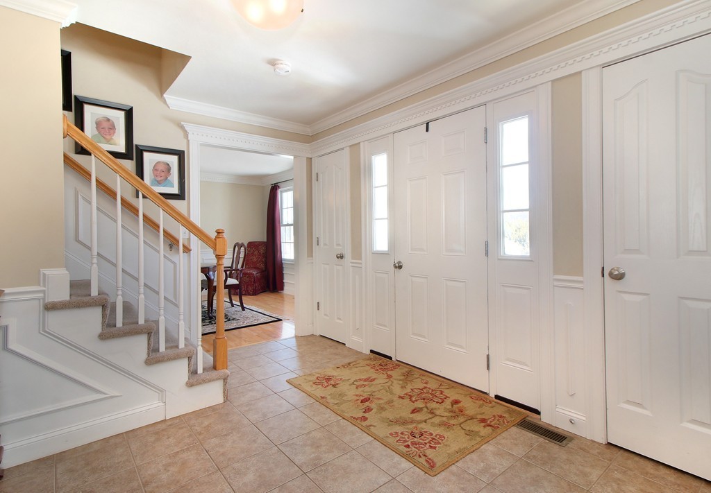40 Brandywine Road Franklin, MA 02038 - Photo 4 of 26 Gallery Image 4