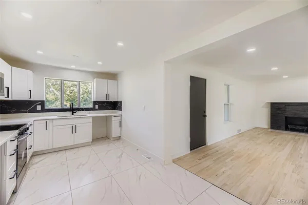 $709,900 | 10 Allison Street, Lakewood, CO 80226