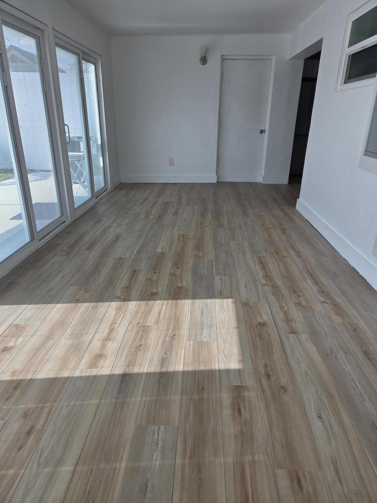 100 Southwest Hideaway Place Stuart, FL 34994 - Photo 12 of 27 100 fla room