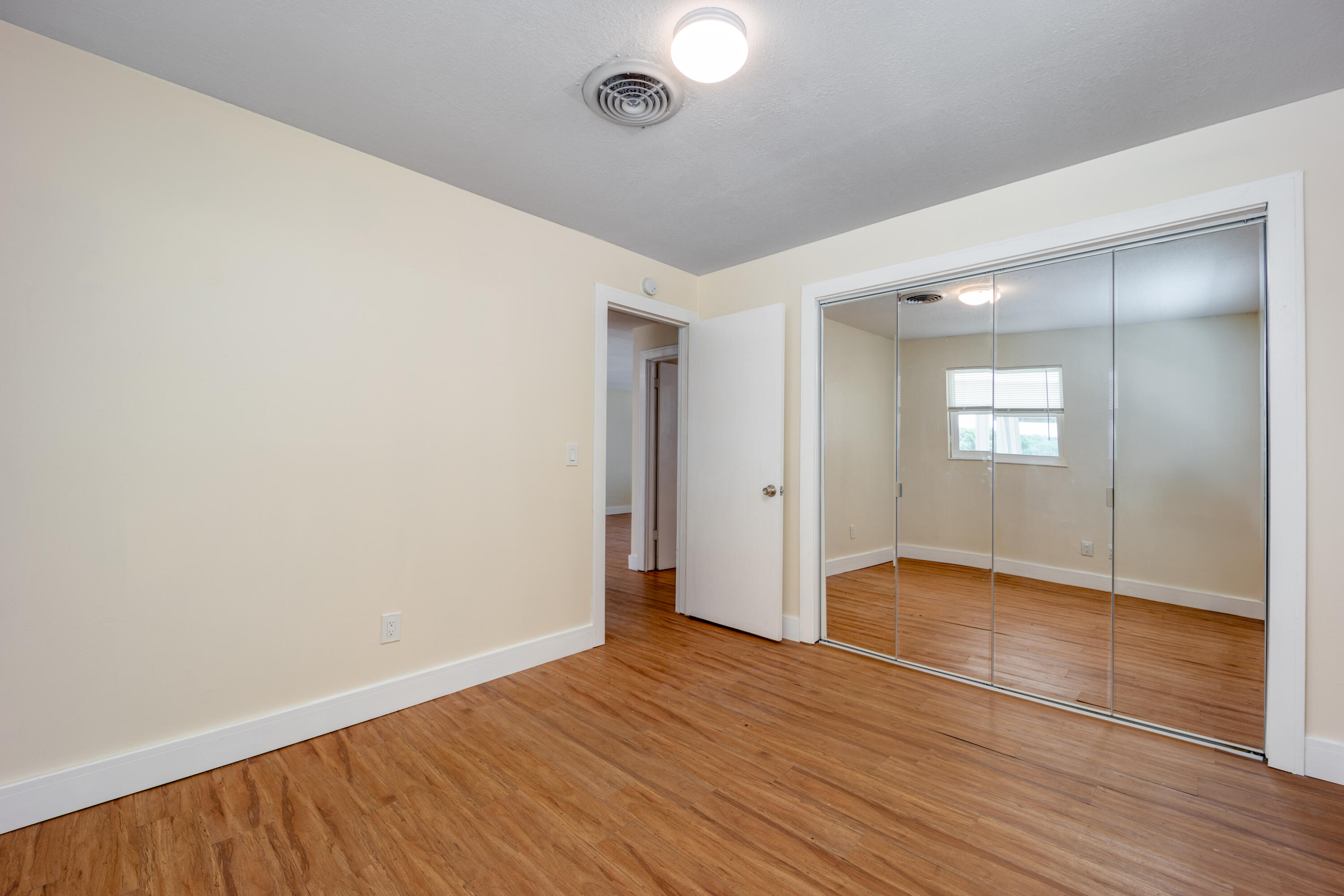 100 Southwest Hideaway Place Stuart, FL 34994 - Photo 15 of 27 100 SW Hideaway Place-15