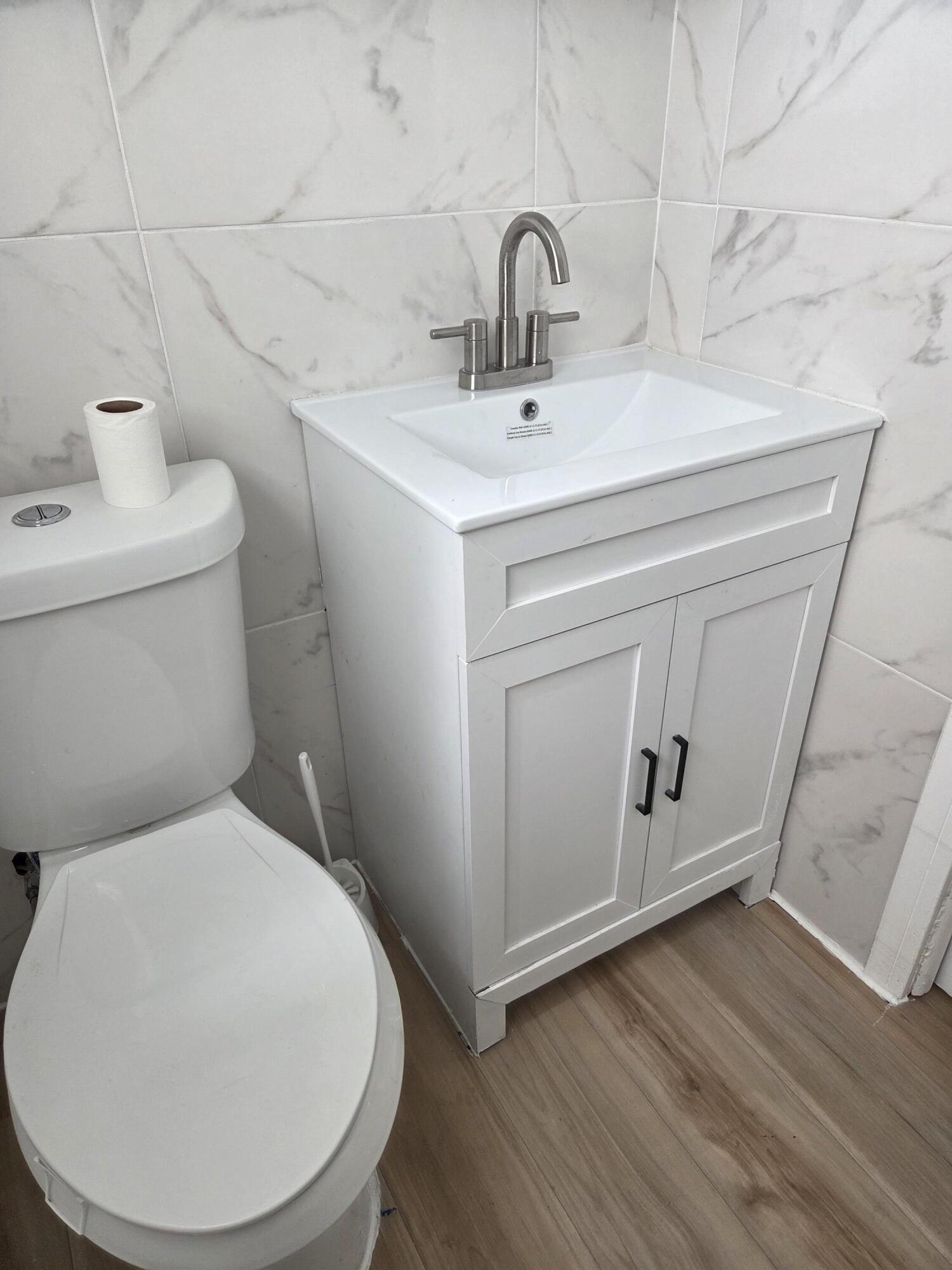 100 Southwest Hideaway Place Stuart, FL 34994 - Photo 26 of 27 100 .5 bth