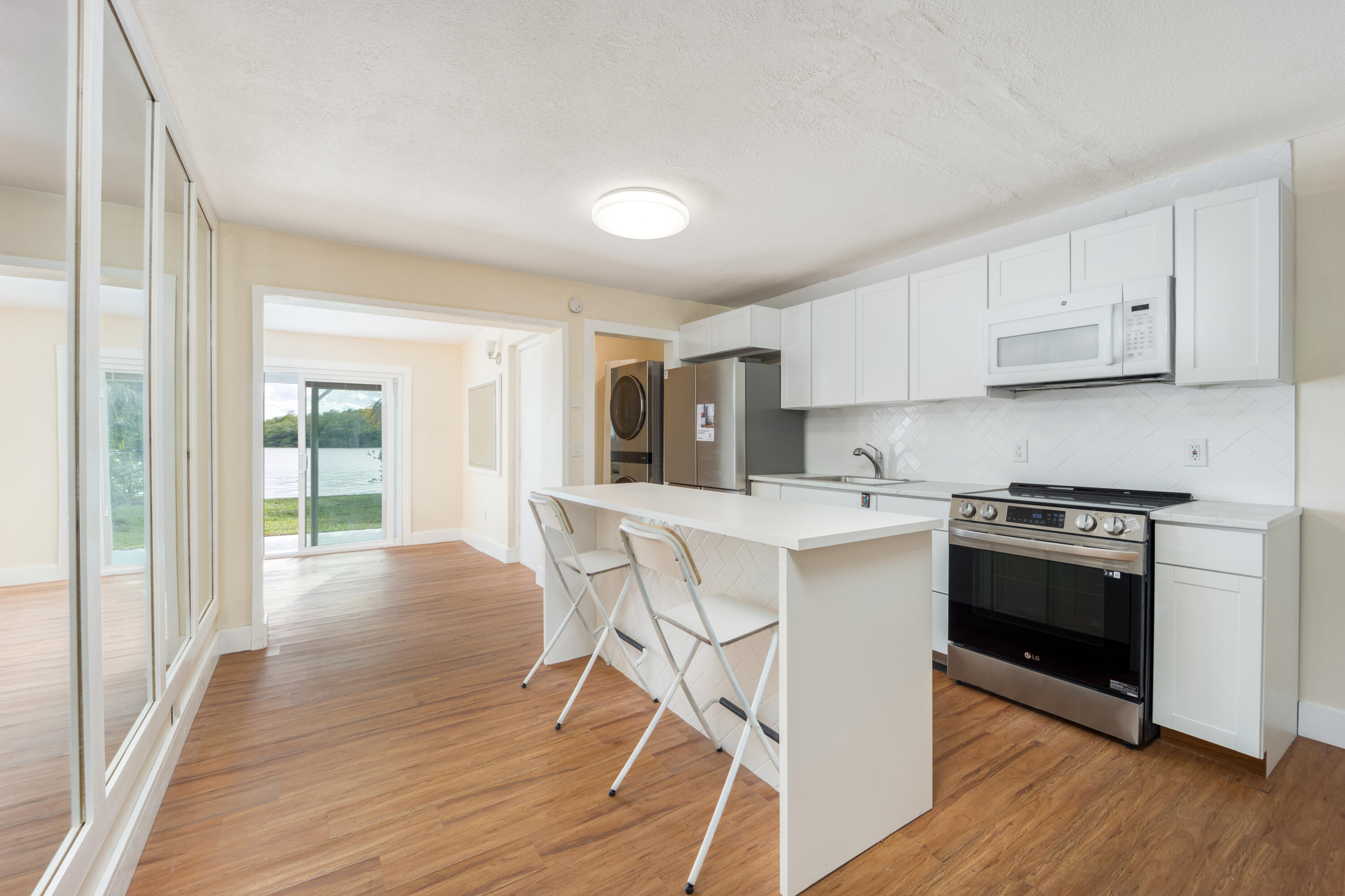 100 Southwest Hideaway Place Stuart, FL 34994 - Photo 10 of 27 100 SW Hideaway Place-5