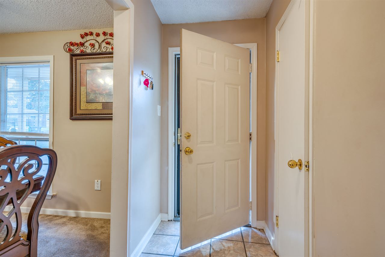 4120 Berrybrook Road Memphis, TN 38115 - Photo 2 of 23 Gallery Image 2