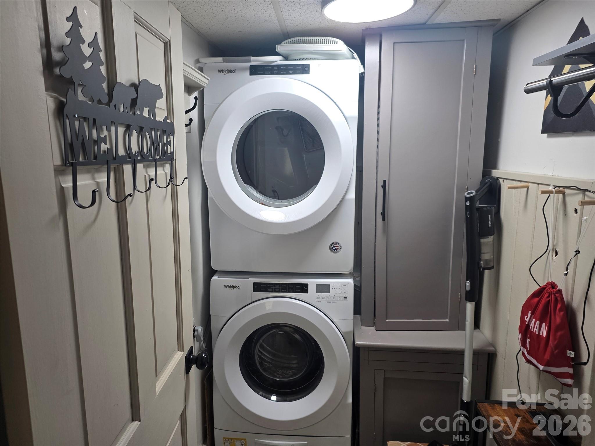 108 Northridge Road, Unit 1B Banner Elk, NC 28604 - Photo 21 of 34 a utility room with dryer and washer