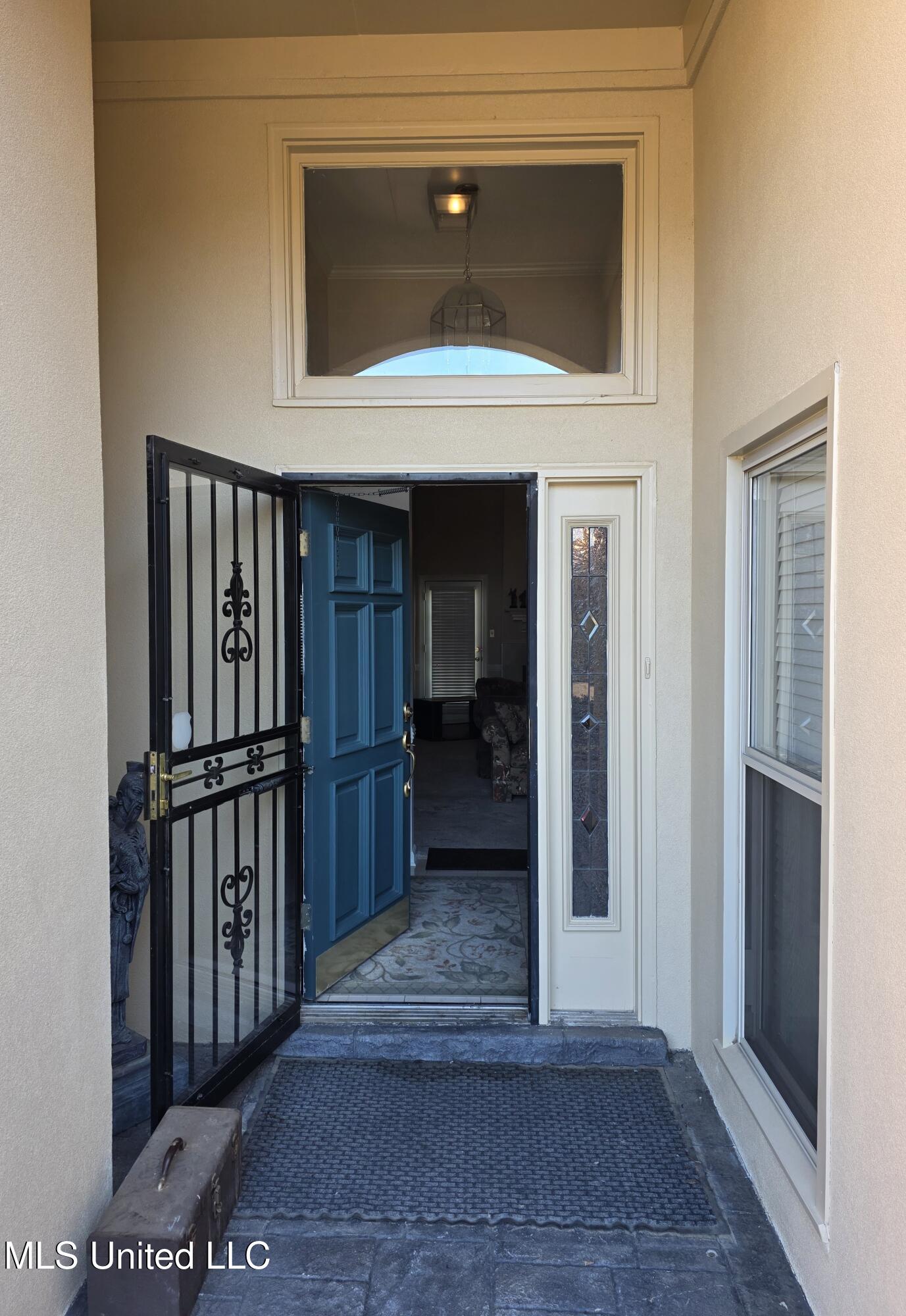 8318 Waverly Cove Olive Branch, MS 38654 - Photo 3 of 32 Front Door