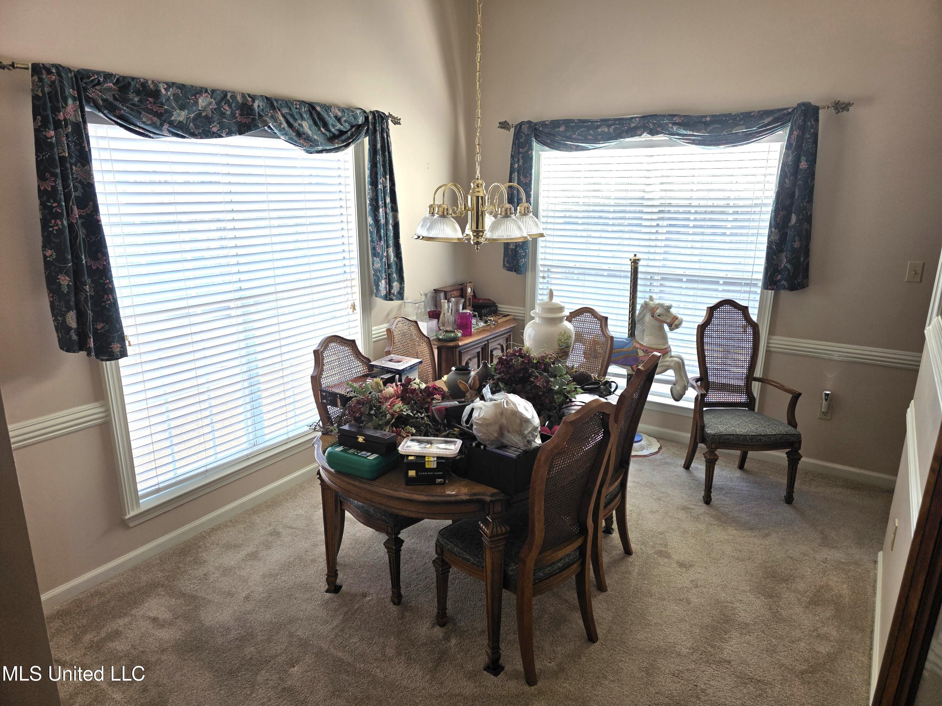 8318 Waverly Cove Olive Branch, MS 38654 - Photo 5 of 32 Dining Room