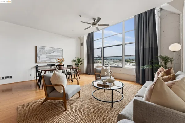 $845,000 | 1500 Park Street, Unit 423, Emeryville, CA 94608