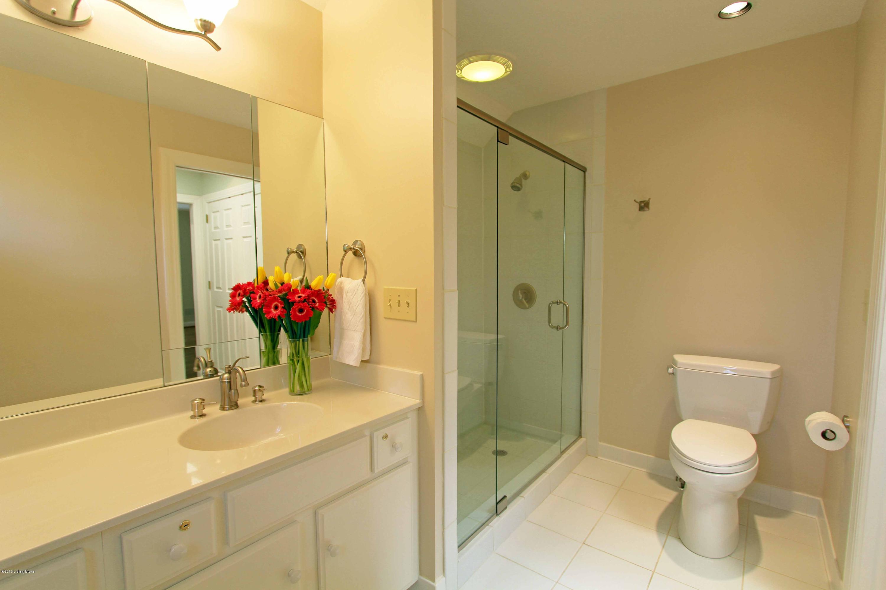 416 Sprite Road Louisville, KY 40207 - Photo 8 of 12 26 Master Bath