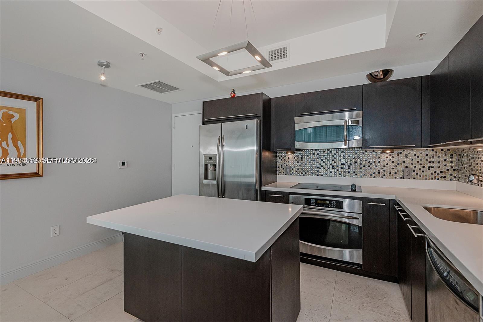 90 Southwest 3rd Street, Unit 2002 Miami, FL 33130 - Photo 3 of 18