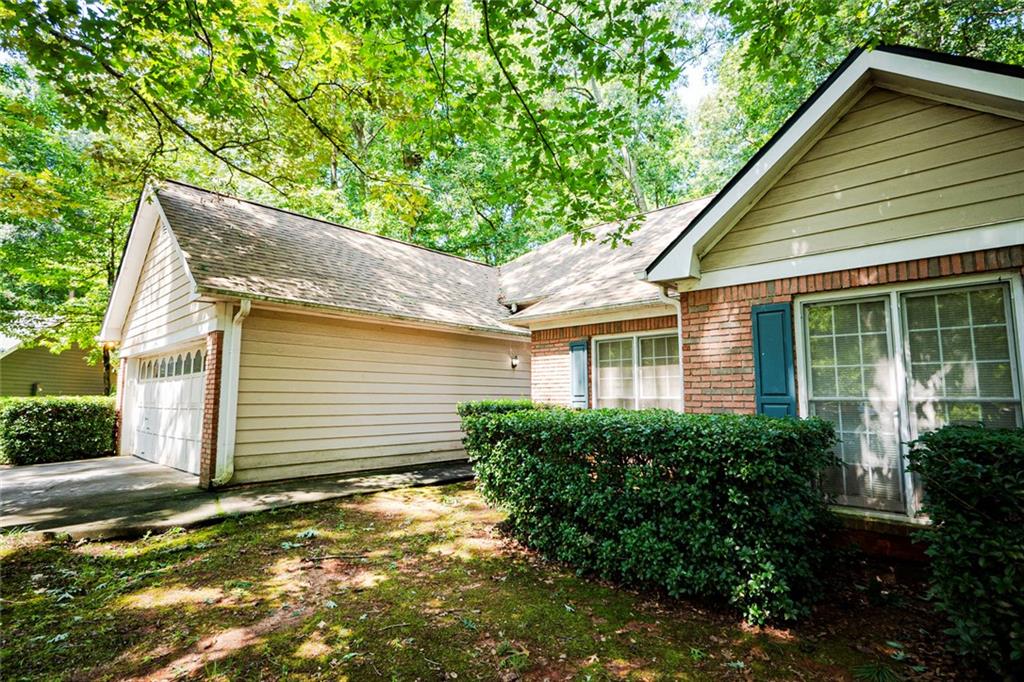 405 Radcliffe Trace Covington, GA 30016 - Photo 3 of 61 Gallery Image 3
