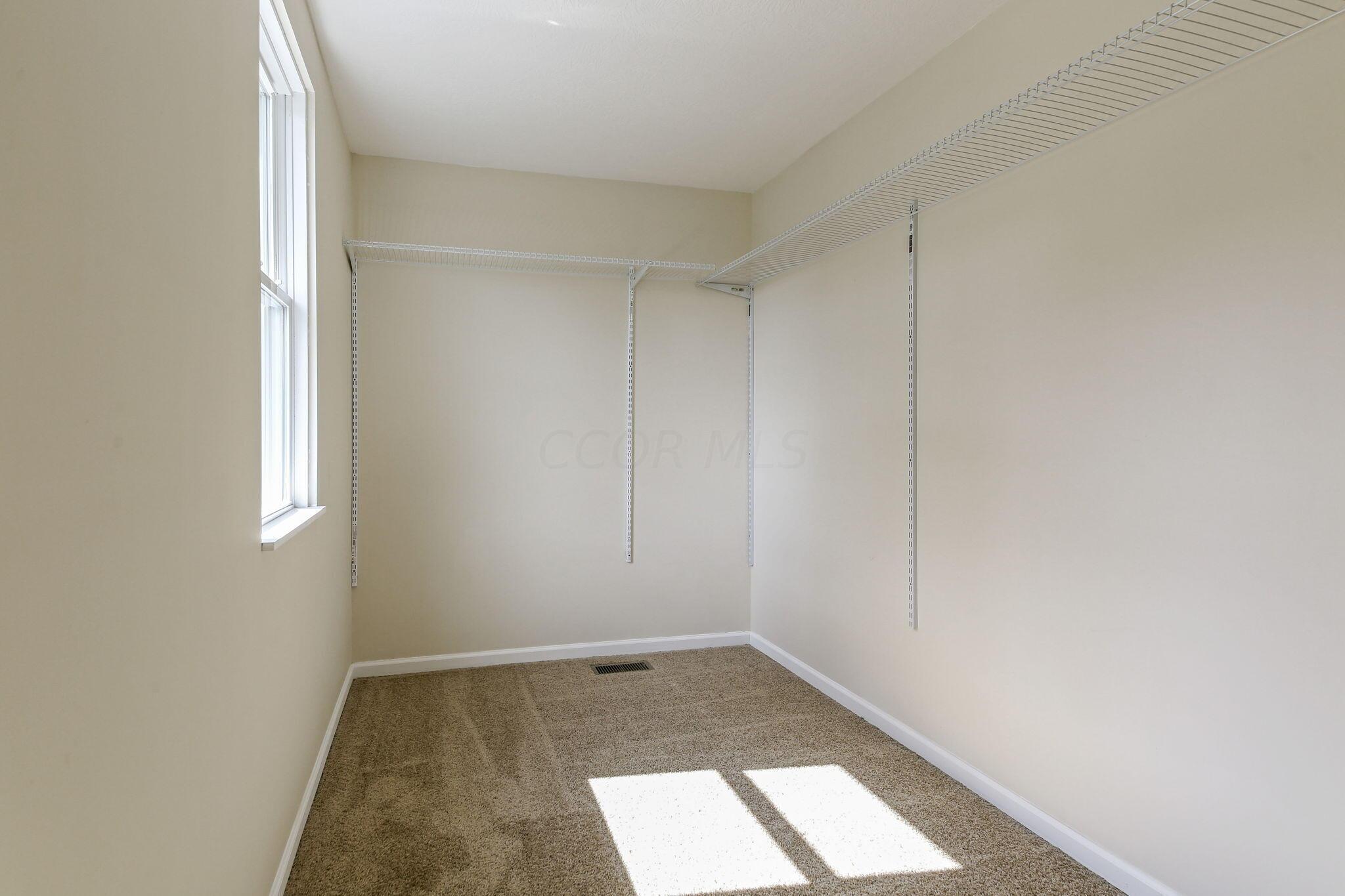 1549 Delbert Road Columbus, OH 43219 - Photo 41 of 50 41-web-or-mls-5D9A3951