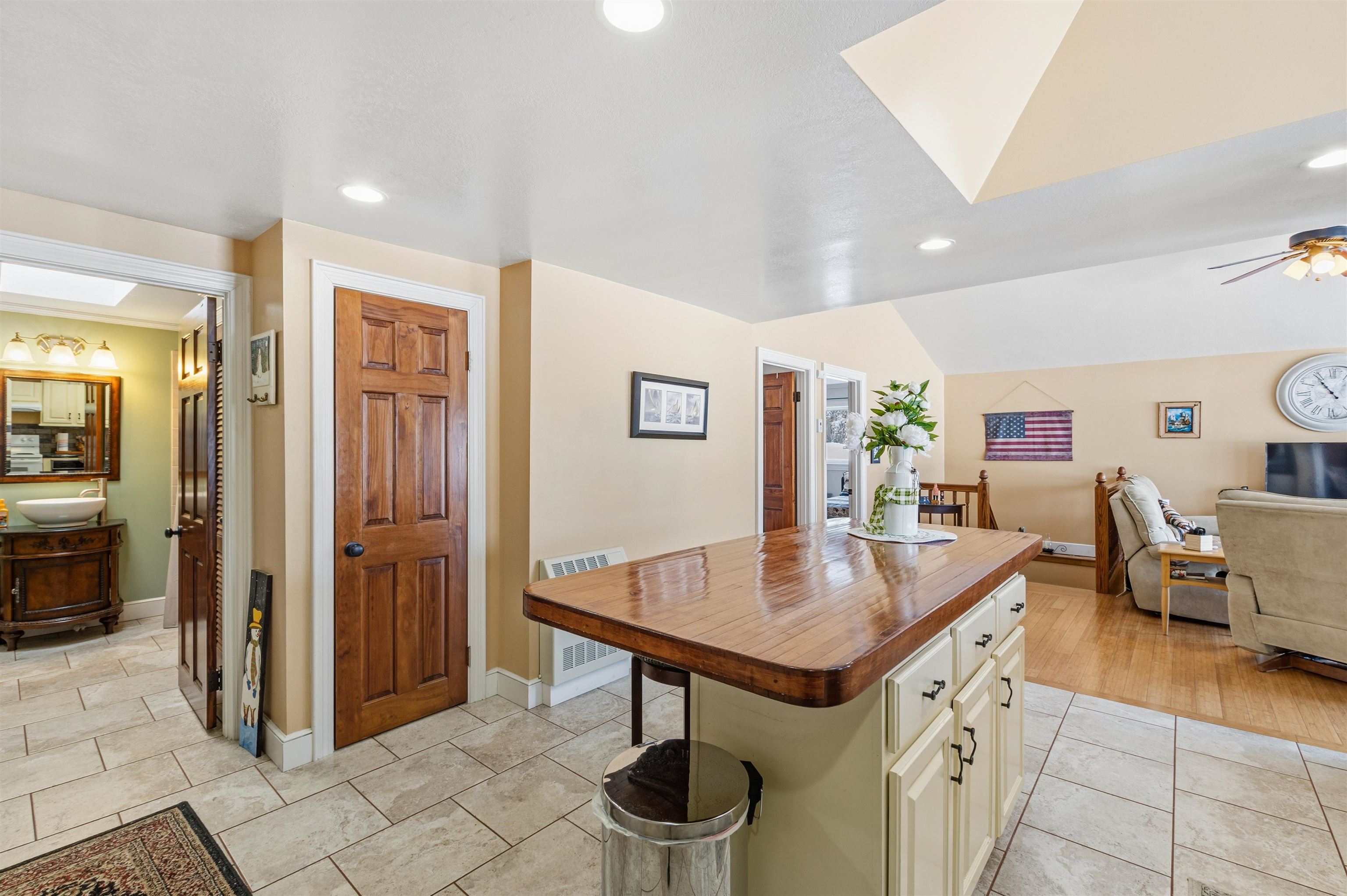 4012 Highway 114 Canaan, VT 05903 - Photo 15 of 60