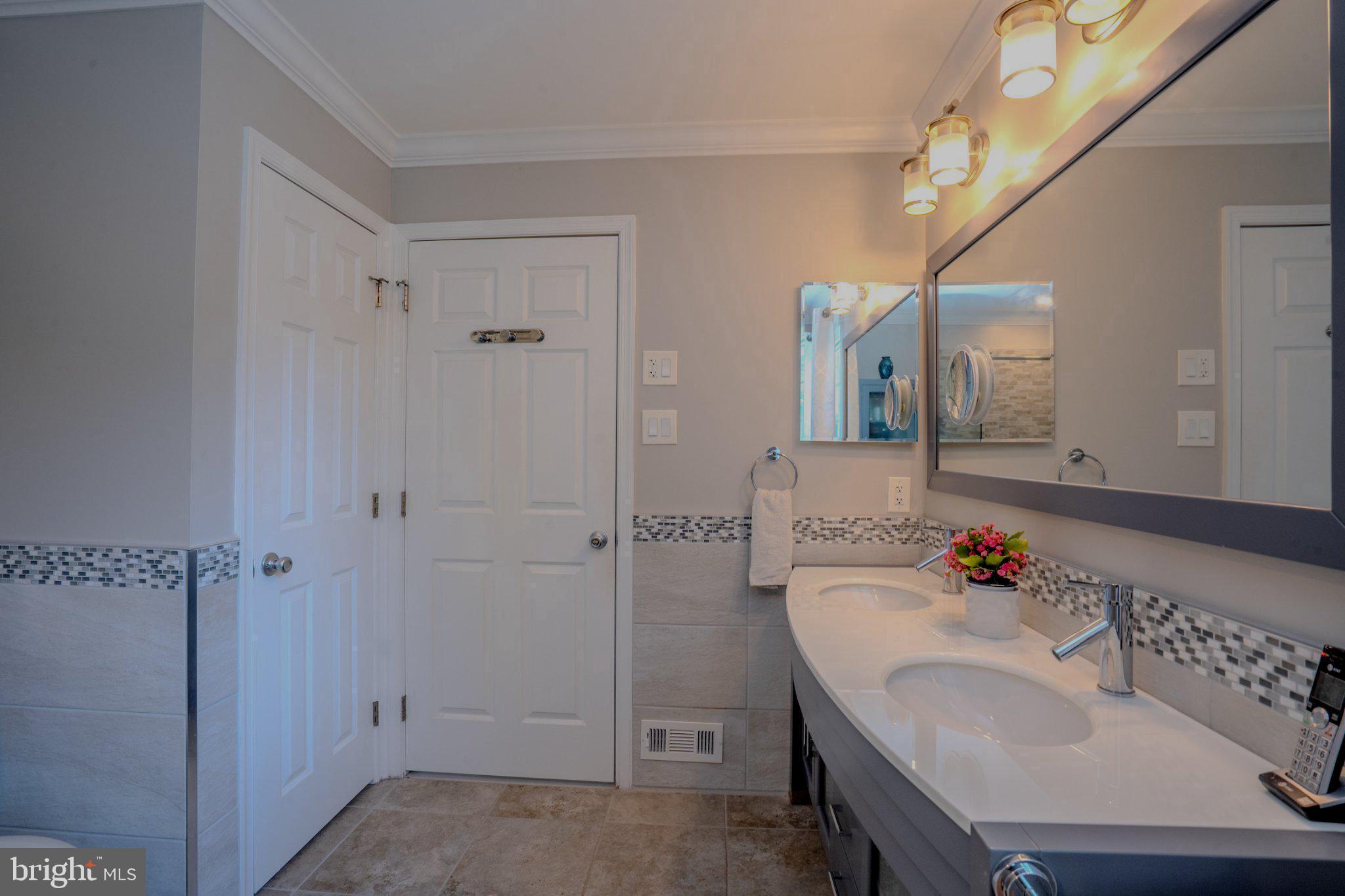 8 Amberfield Road Robbinsville, NJ 08691 - Photo 19 of 34 Modern elegance with Dual Vanity