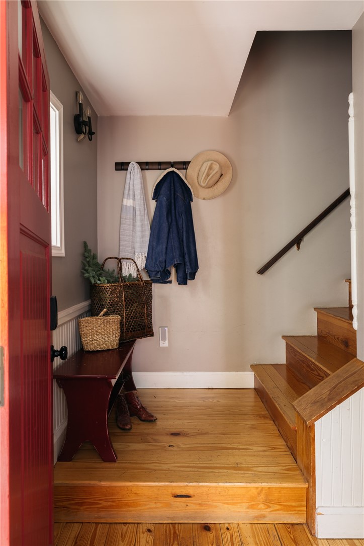 310 Bret Harte Road Lake Arrowhead, CA 92352 - Photo 4 of 28