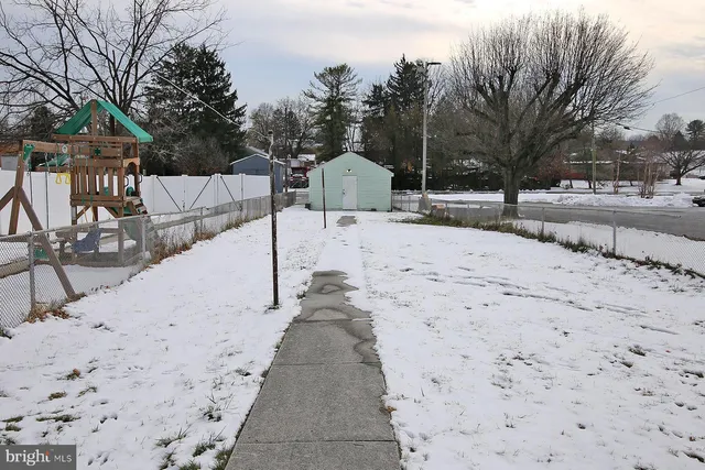 a view of a garage with stuff
