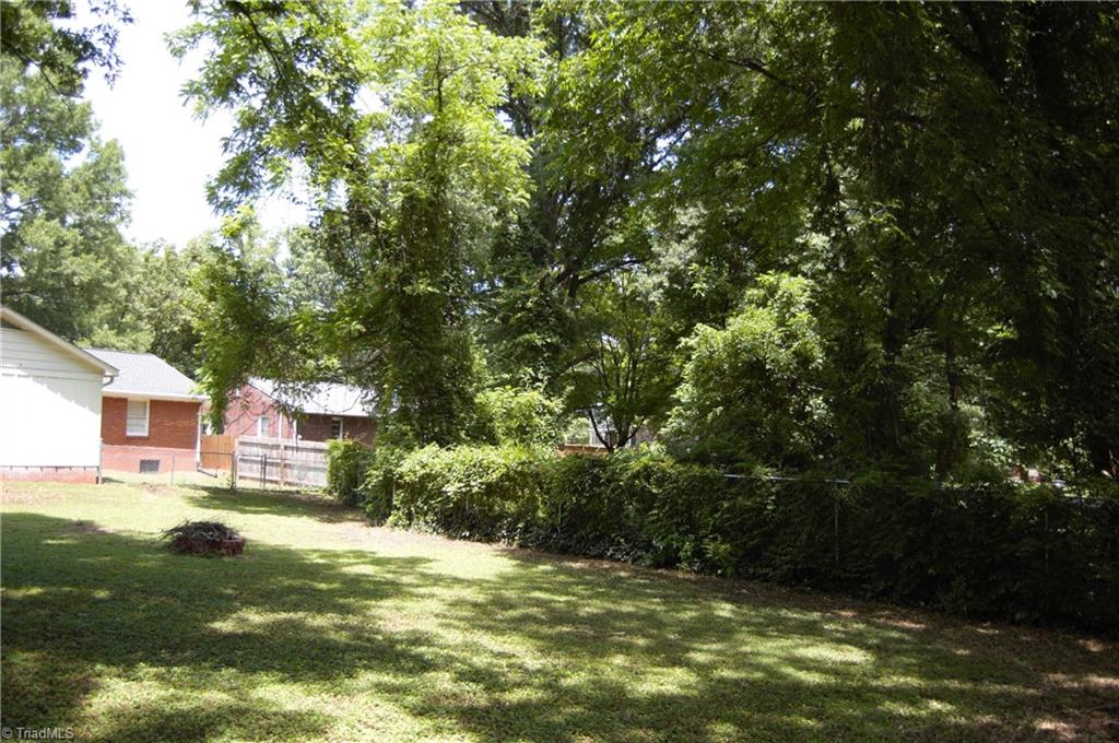 1510 Polo Road Winston-Salem, NC 27106 - Photo 11 of 31