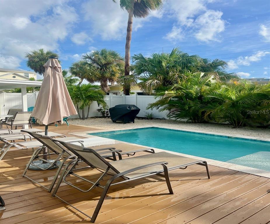 311 63rd Street Holmes Beach, FL 34217 - Photo 8 of 31