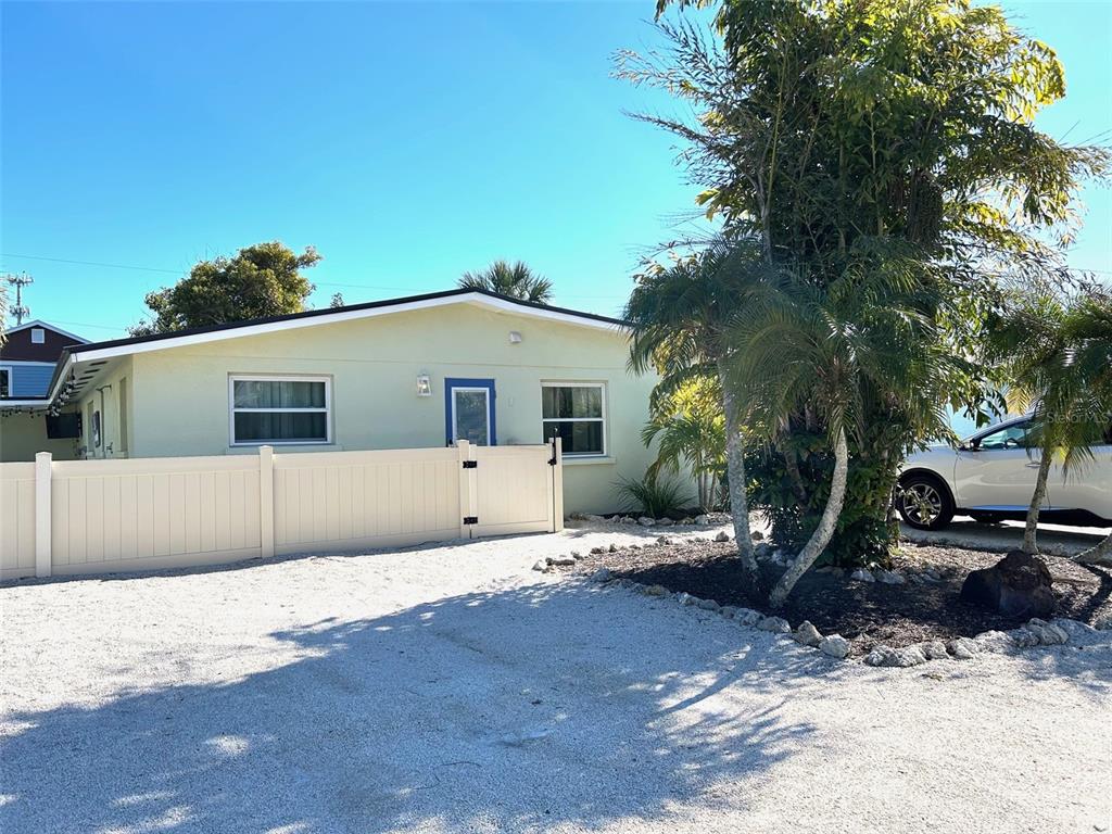 311 63rd Street Holmes Beach, FL 34217 - Photo 10 of 31