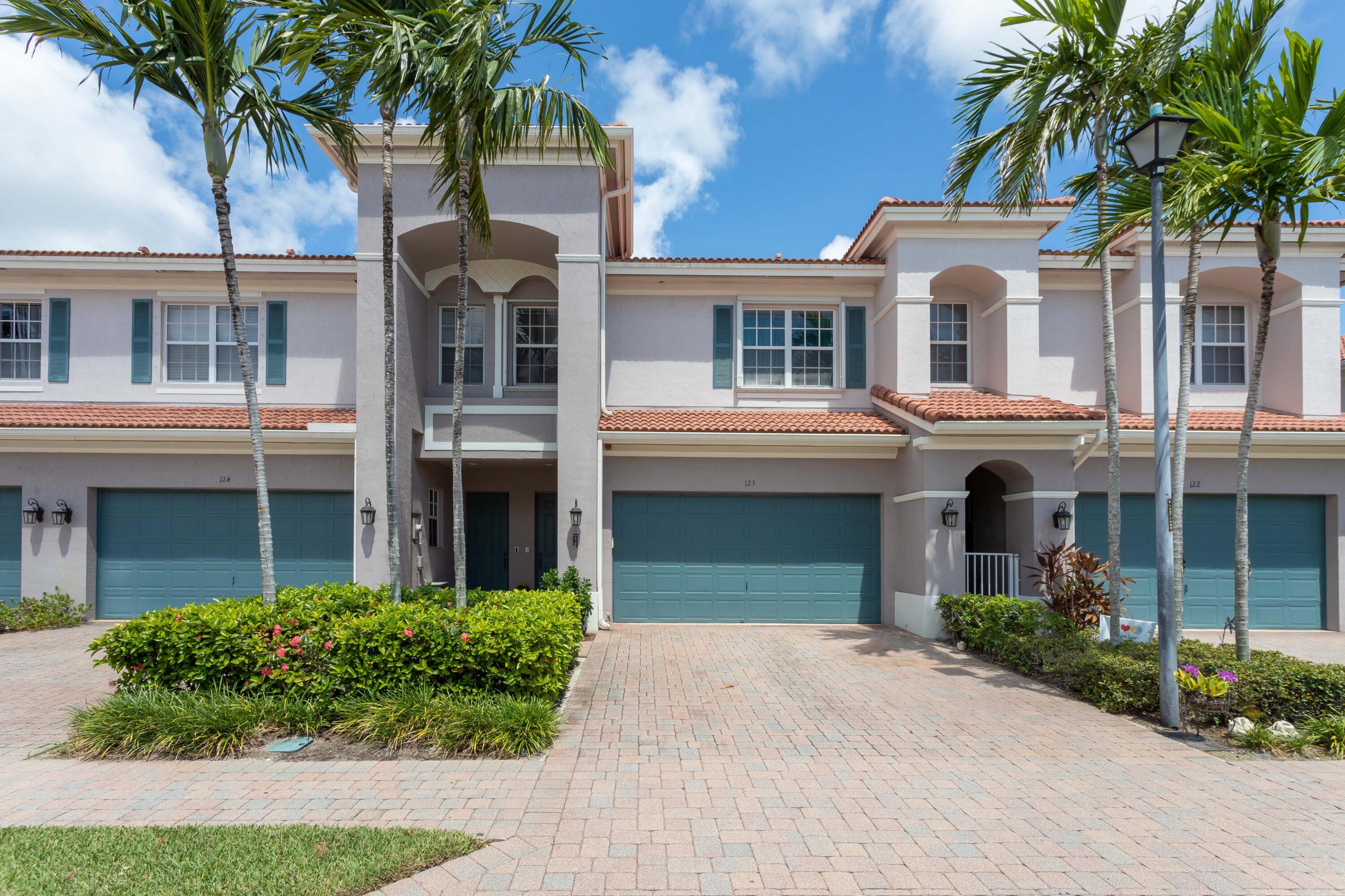 123 Lancaster Road Boynton Beach, FL 33426 - Photo 28 of 40 Front