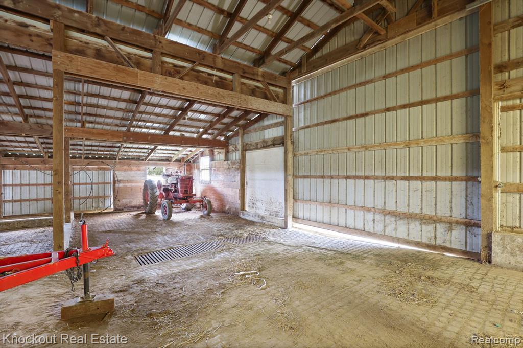 8424 Oak Road Millington, MI 48746 - Photo 19 of 34