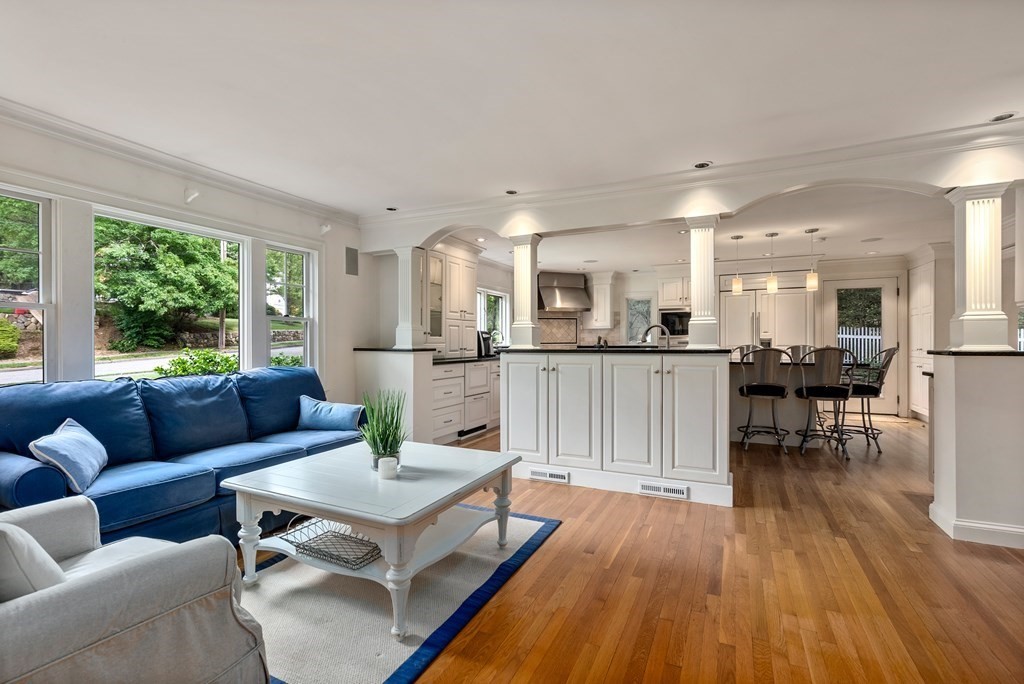 15 Linwood Road Wellesley, MA 02481 - Photo 11 of 33