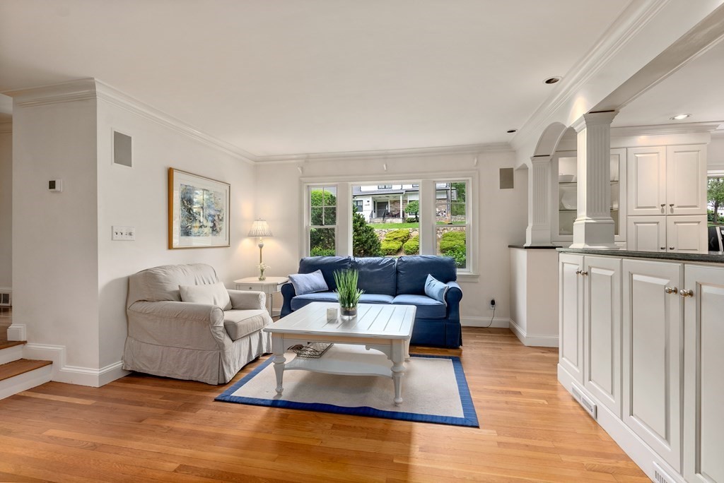 15 Linwood Road Wellesley, MA 02481 - Photo 13 of 33