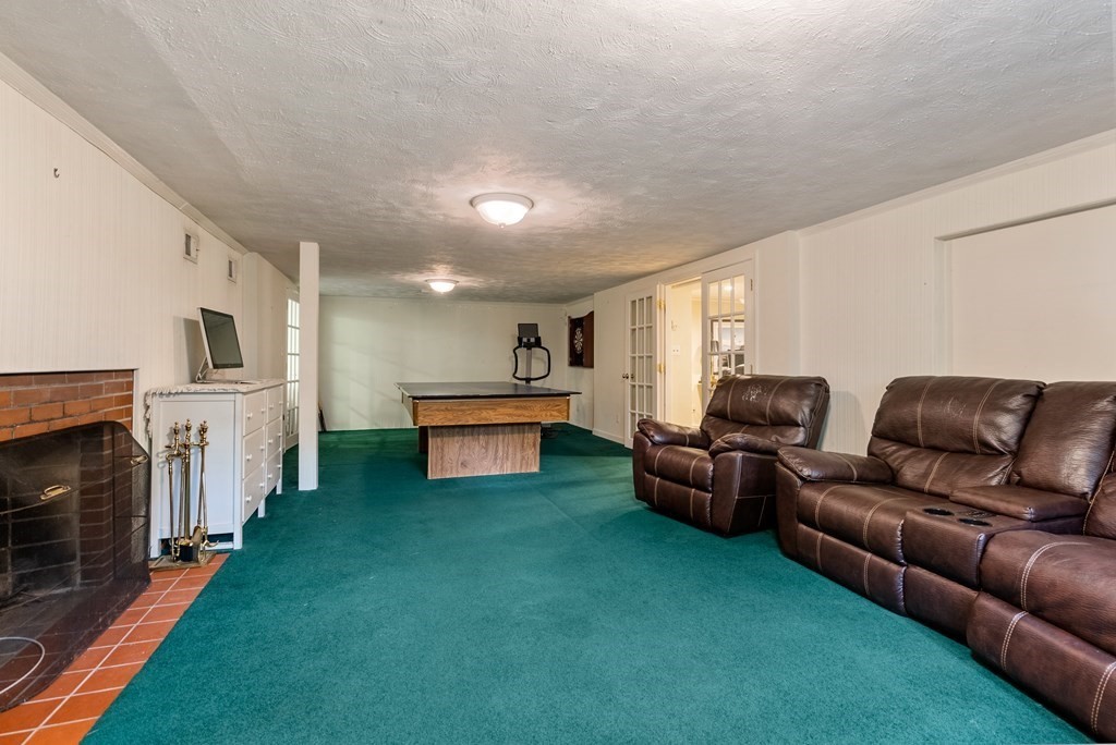 15 Linwood Road Wellesley, MA 02481 - Photo 28 of 33