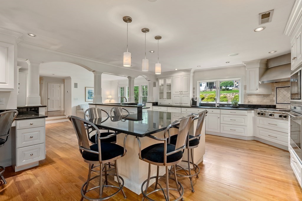 15 Linwood Road Wellesley, MA 02481 - Photo 7 of 33