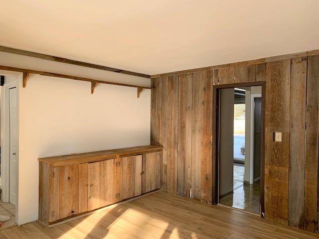 2864 Holiday Pines Road Traverse City, MI 49686 - Photo 22 of 31 1896730-21.JPG