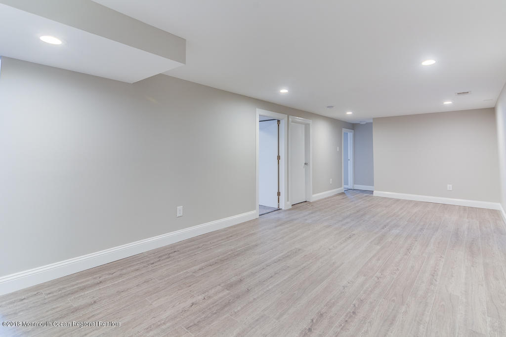 8 Hampton Road Howell, NJ 07731 - Photo 8 of 17 0012__SMALL (3)
