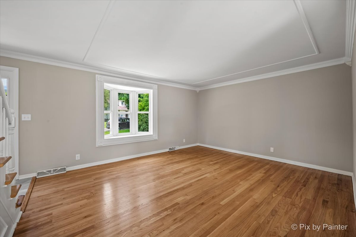 604 Rome Avenue Rockford, IL 61107 - Photo 5 of 34