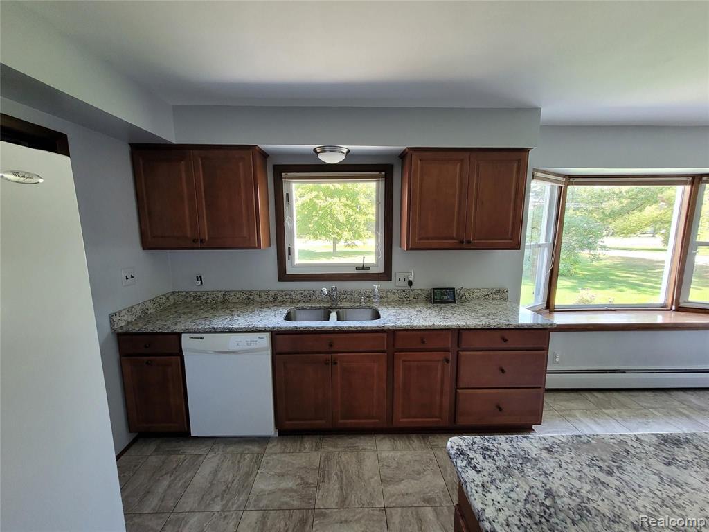 48722 Sugarbush Road Chesterfield, MI 48047 - Photo 15 of 41