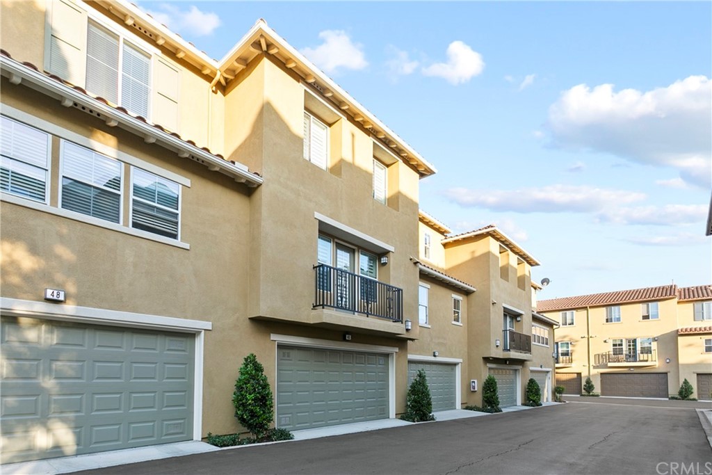 44 Modesto Irvine, CA 92602 - Photo 18 of 35 a view of a building